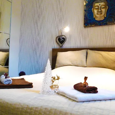Apartamento Wonder Deer Luxury At The Opera Self Check-in Budapeste
