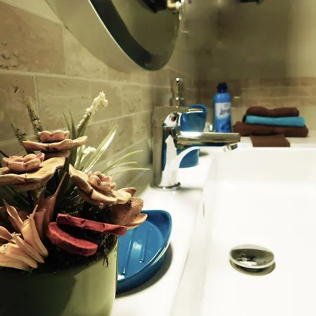 Wonder Deer Luxury At The Opera Self Check-in * Budapest